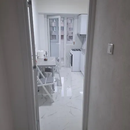 Apartment, 3 Rooms, Nearby Piata Victoriei And Gara De Nord Lägenhet Bukarest