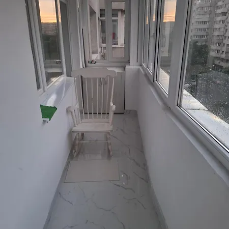 Apartment, 3 Rooms, Nearby Piata Victoriei And Gara De Nord Lägenhet Bukarest