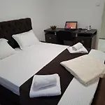 아파트 Apartment, 3 Rooms, Nearby Piata Victoriei And Gara De Nord 부쿠레슈티