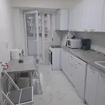 Apartment, 3 Rooms, Nearby Piata Victoriei And Gara De Nord Apartman Bukarest