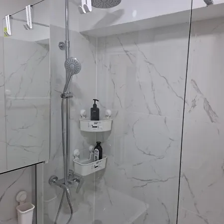 Apartment, 3 Rooms, Nearby Piata Victoriei And Gara De Nord *