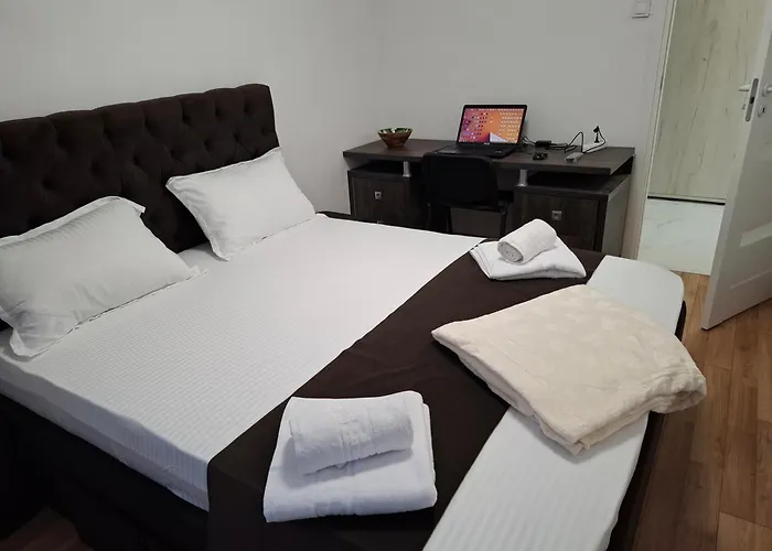 شقة Apartment, 3 Rooms, Nearby Piata Victoriei And Gara De Nord بوخارست