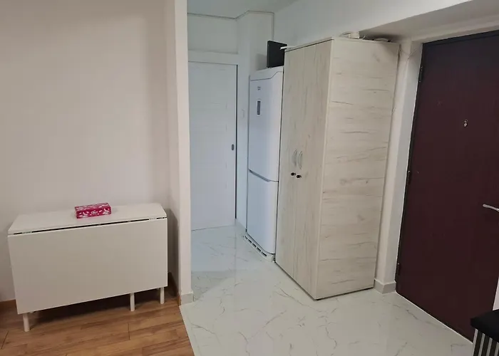 شقة Apartment, 3 Rooms, Nearby Piata Victoriei And Gara De Nord بوخارست