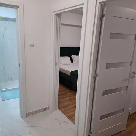 Apartment, 3 Rooms, Nearby Piata Victoriei And Gara De Nord Appartamento *