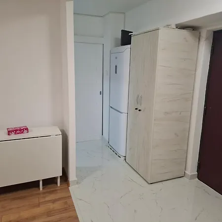 Appartamento Apartment, 3 Rooms, Nearby Piata Victoriei And Gara De Nord Bucarest