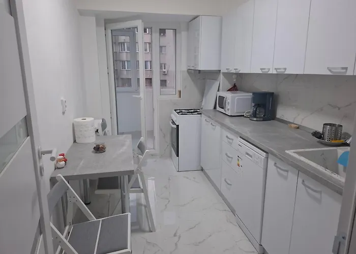 Apartment, 3 Rooms, Nearby Piata Victoriei And Gara De Nord Appartamento Bucarest