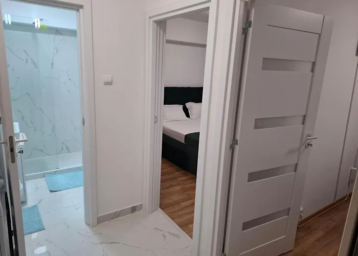 Apartment, 3 Rooms, Nearby Piata Victoriei And Gara De Nord Appartamento *