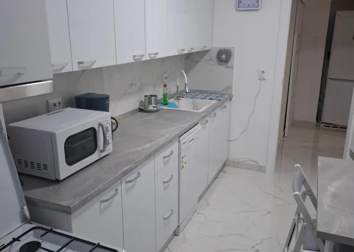Apartment, 3 Rooms, Nearby Piata Victoriei And Gara De Nord Appartamento